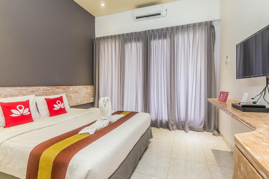 Zen Rooms Denpasar Mertasari Esterno foto